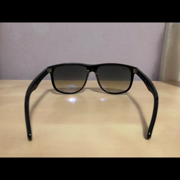 Ray-Ban ® RB4147 - Picture 3 of 7